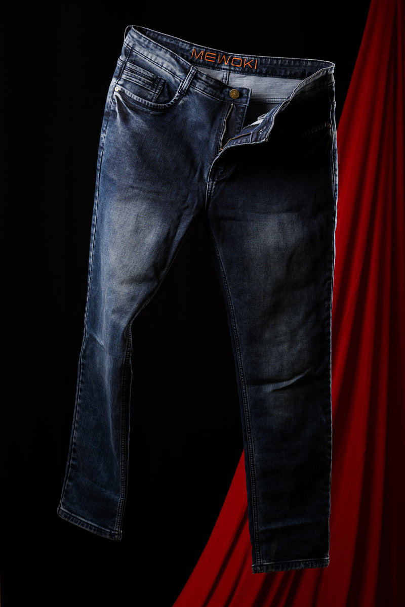REGULAR FIT MID WASH DENIM JEANS